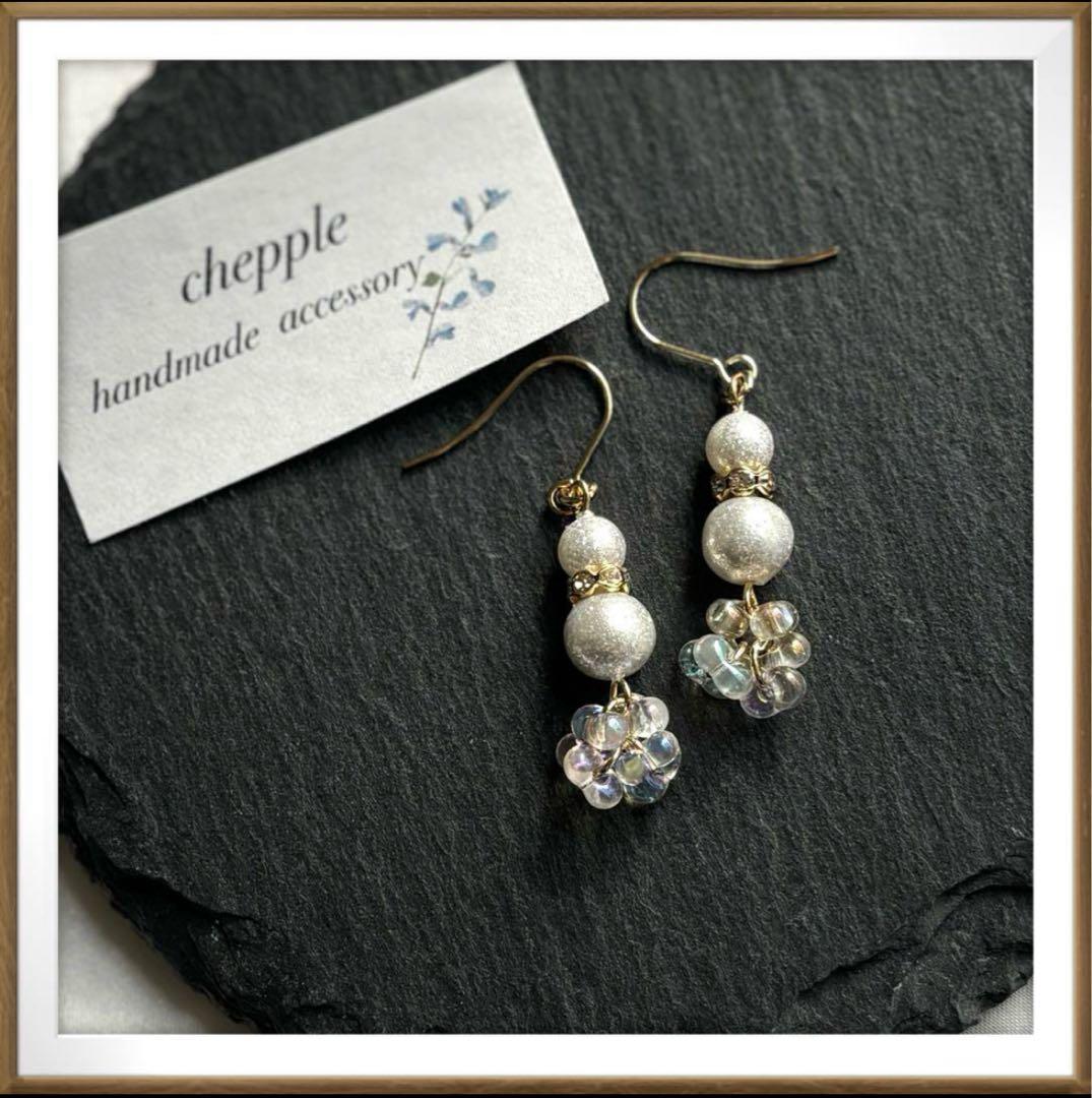 No.1298 雪だるまピアス　雪だるまイヤリング　ハンドメイド　キラキラピアス