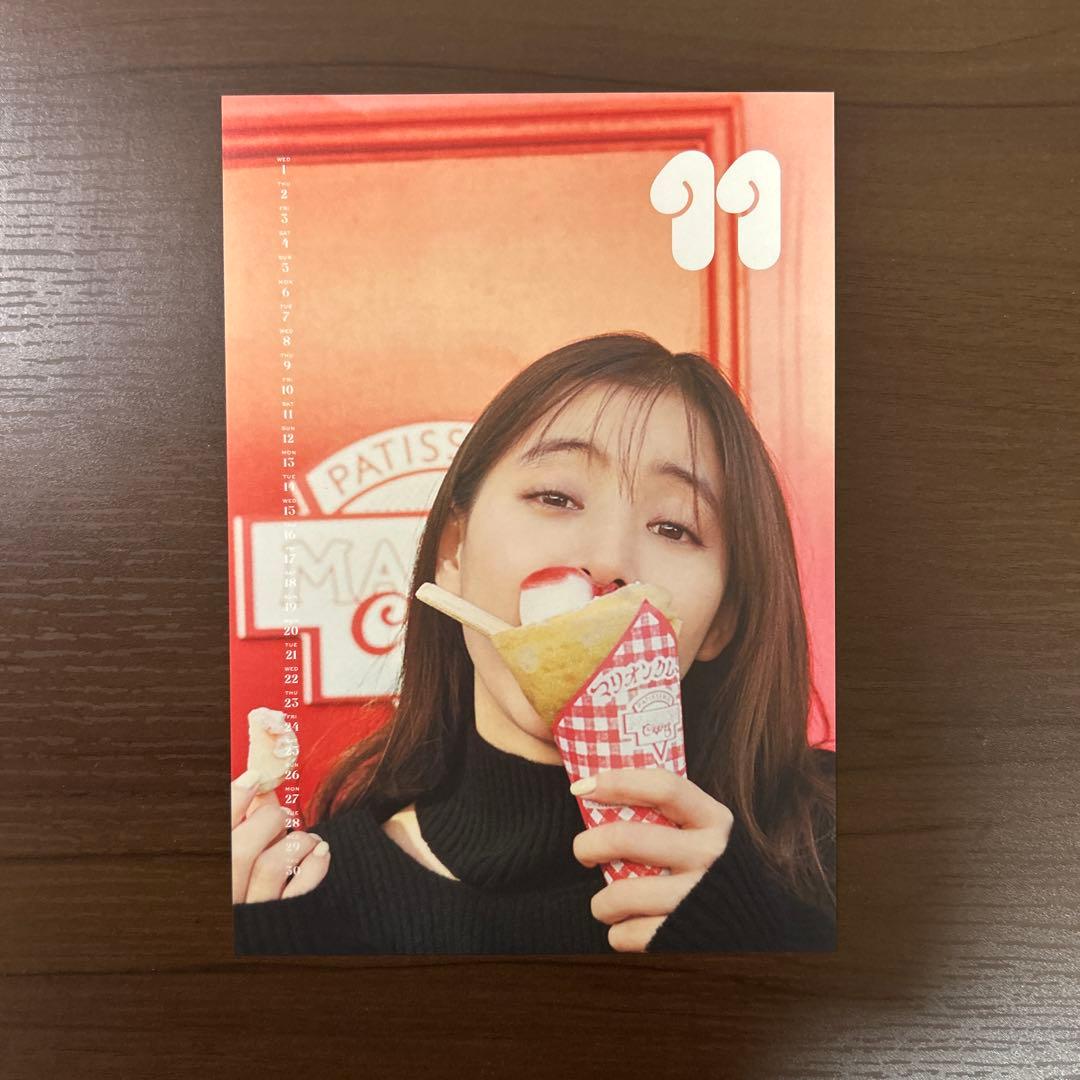 新木優子　直筆サイン入り　オフィシャルカレンダー2023.4-2024.3