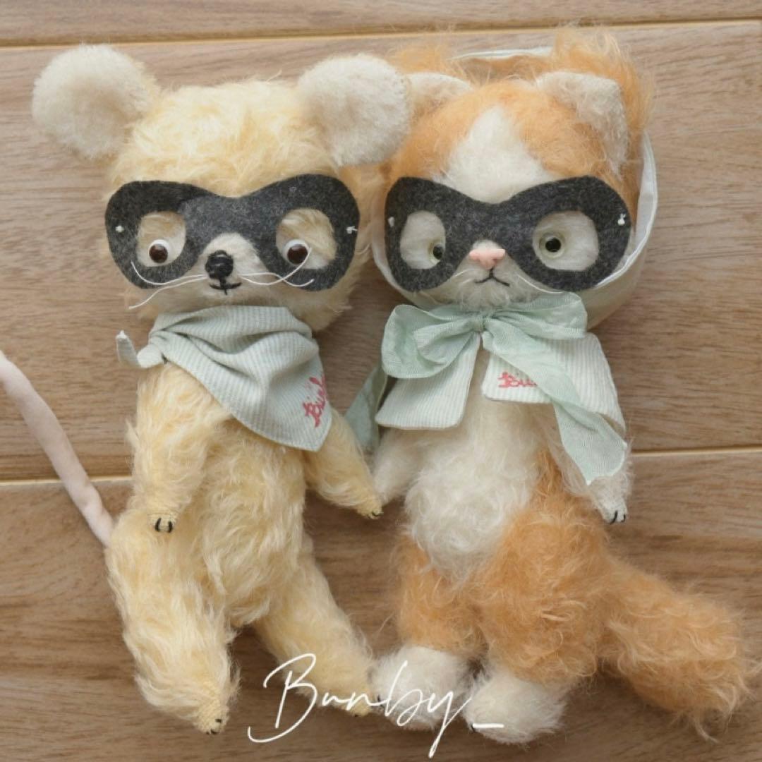 悪戯好きな仔鼠ちゃん アーティストベア 海外作家様 ハンドメイド ぬいぐるみ