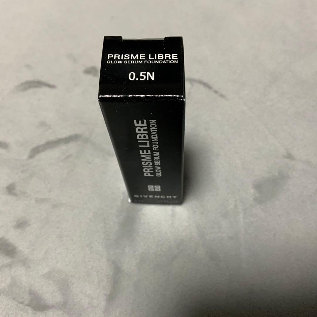 GIVENCHY プリズム リーブルケア＆カラー セラム プライマー +ファンデ
