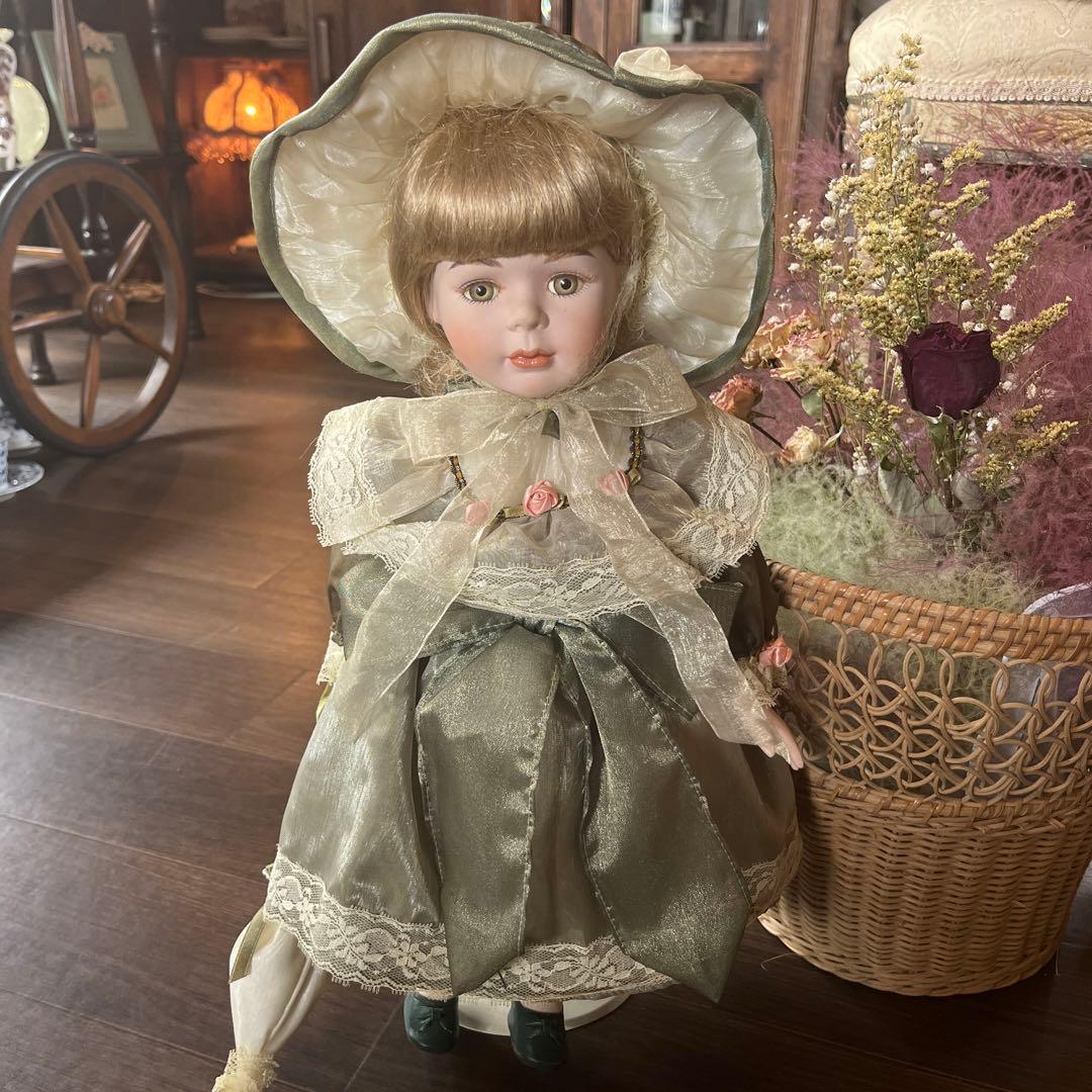 ビスクドール　スタンド付き　身長40センチ