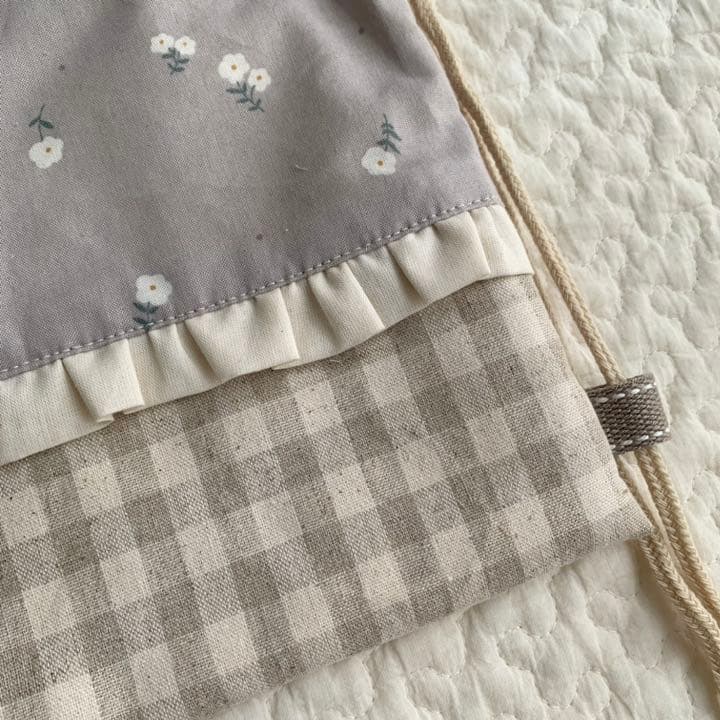 ナップサック型お着替え袋♡ フリル付き花柄