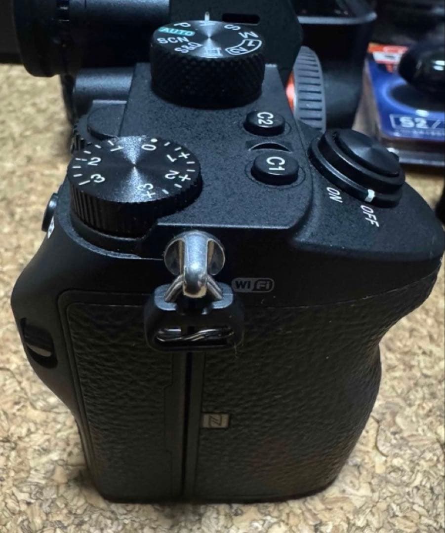 送料込み美品旅行やアウトドアキャンプSONYILCE-7M3α7III付属品