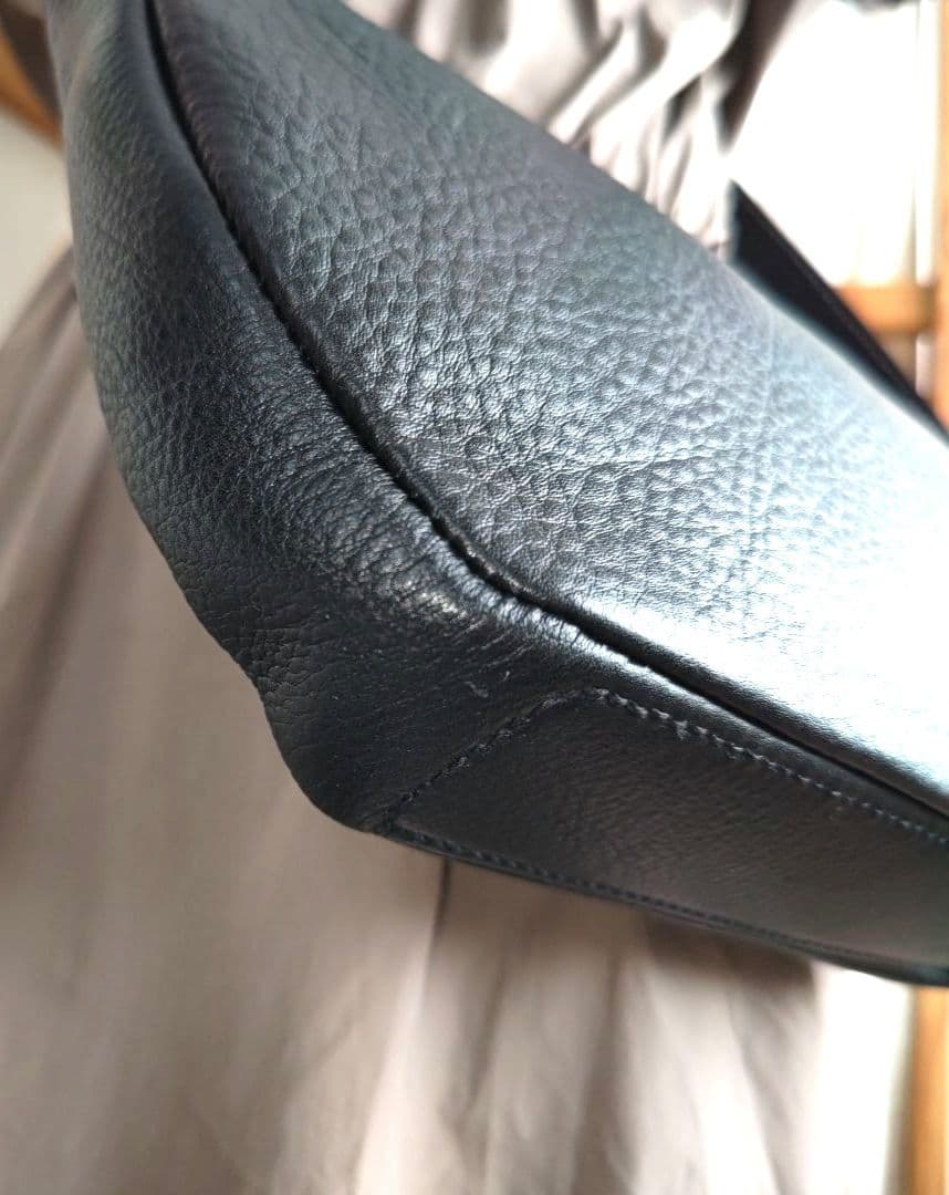 牛革ボディーバック①