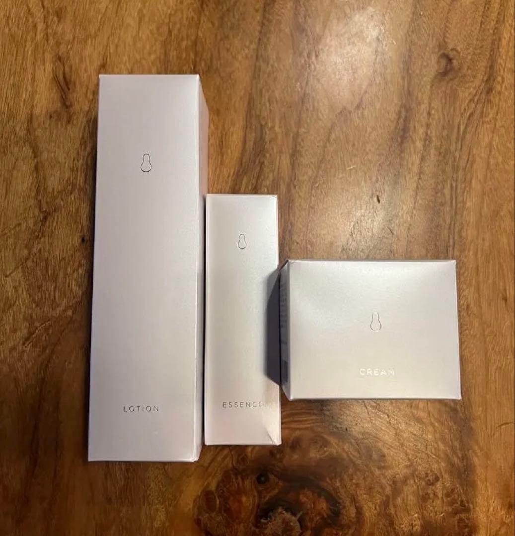 ドクターコスメ】スキンリファインクリニック　化粧水.美容液.クリーム 3点セット