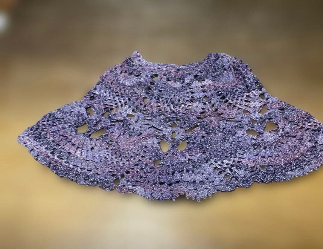レース編みストール ブーケ　紫色のグラデーション　キラキラの糸入り。　新品