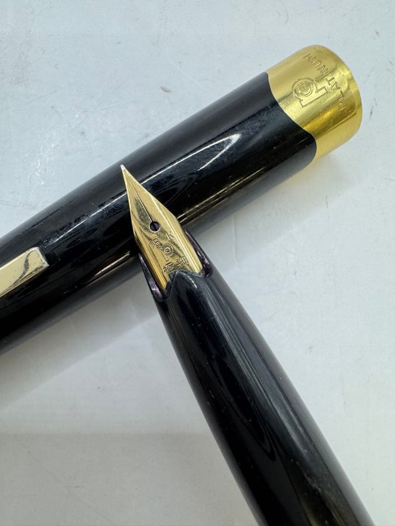 PLATINUM プラチナ 万年筆 ペン先18K 極細