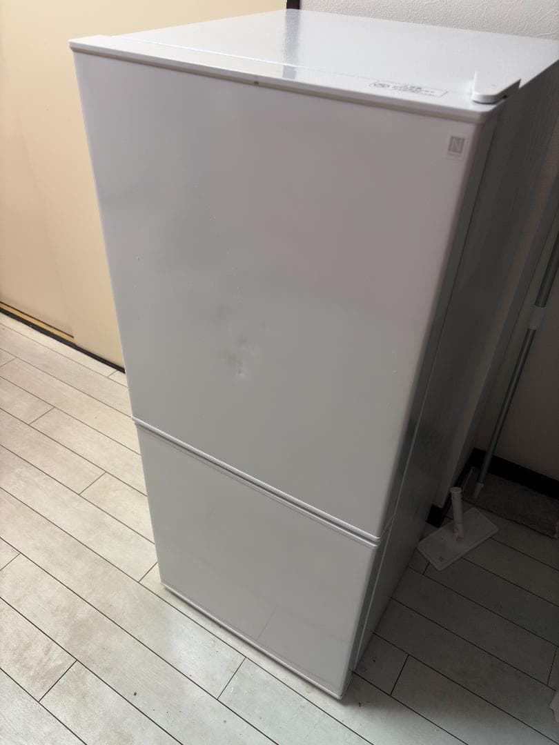 コンパクトホワイト冷蔵庫 2ドア