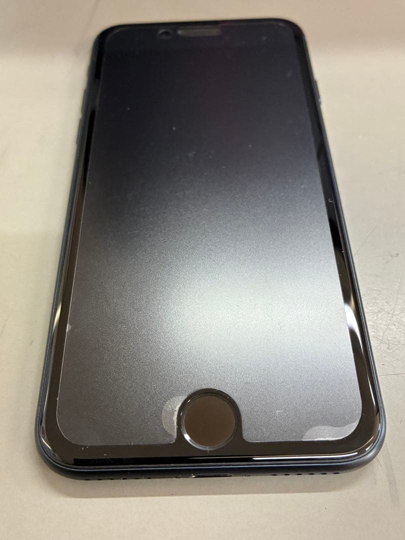 iphone se 第3世代 256GBミッドナイト美品 中古ケースフィルム付き