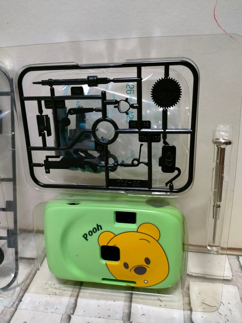 珍品！　プーさん　プラモデルカメラ　作ッチャオ　Disneyライセンス品