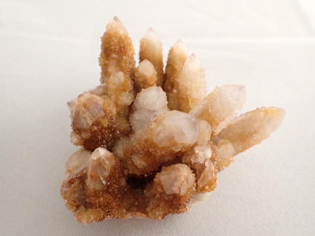 水晶　カクタスクォーツ　鉱物標本　南アフリカ産　クラスター 約154.5g